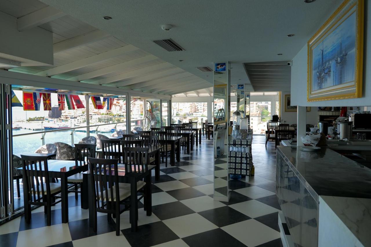 Republika Hotel Sarandë Exteriör bild