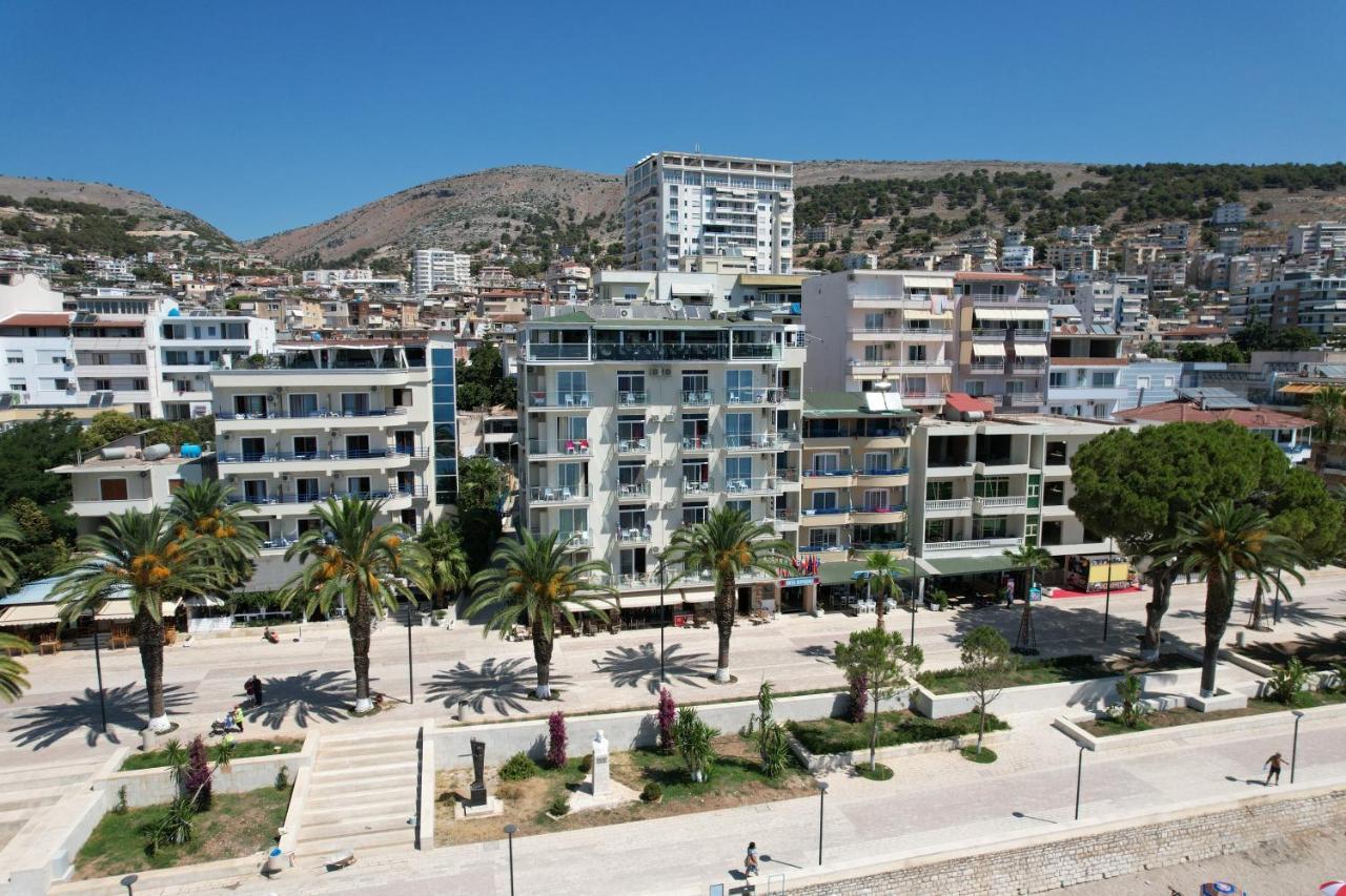 Republika Hotel Sarandë Exteriör bild